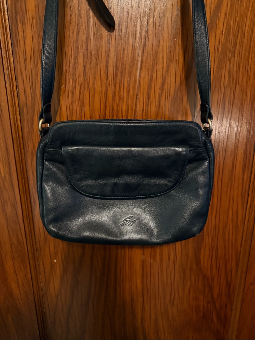 Stone Mountain Black Leather Crossbody Shoulder Bag